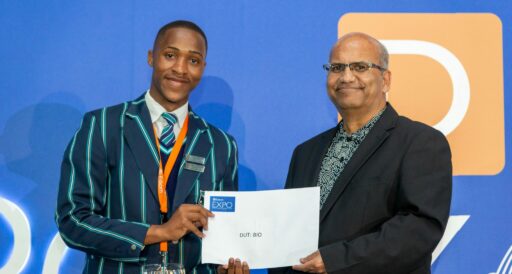 Ndzondelelo High young scientist awarded prestigious mentorship and incubation programme award at Eskom Expo ISF