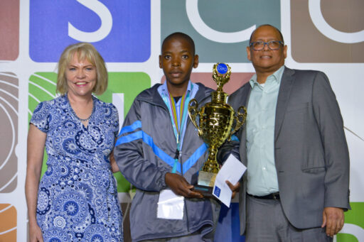 Lethabo Kgwete awarded R75,000 Best Development School Award at the Eskom Expo ISF
