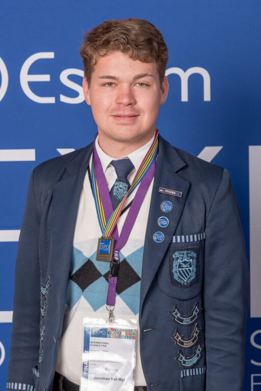 Mossel Bay young scientist turns passion for engineering into bursary and national recognition
